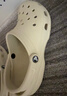 卡駱馳（crocs）男女鞋經(jīng)典洞洞鞋戶(hù)外休閑時(shí)尚潮流沙灘鞋涼拖鞋 10001-2Y2 38-39 曬單實(shí)拍圖