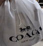 蔻馳（COACH）奧萊女士女包經(jīng)典標志老花MAGGIE小號托特包手提包單肩斜挎包禮物 IM/沙黃色/棕黃色 曬單實(shí)拍圖