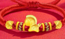 中國黃金足金馬上有錢(qián)手繩男女新款馬年本命年紅繩情人節生日禮物送女朋友 【京速達】足金馬上有錢(qián)手繩【黑繩】約0.2g 曬單實(shí)拍圖