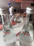 依云（evian）天然礦泉水 法國原裝進(jìn)口飲用水 瓶裝水 【玻璃瓶】無(wú)氣330mL*20瓶 曬單實(shí)拍圖