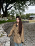 周淼ZHOUMIAO 【巴黎舊夢(mèng)2.0】經(jīng)典廓形翻領(lǐng)收腰短款風(fēng)衣外套女 經(jīng)典卡其 S 衣長(cháng)76 曬單實(shí)拍圖