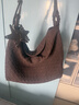 ECODAY明星同款麂皮編織包hobo包大容量托特包女單肩斜挎包女友生日禮物 You look tasty-B042T 檀褐色 小號 曬單實(shí)拍圖