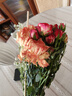 38女神婦女節禮物 云南家庭插花組合 5枝玫瑰+2-3枝多頭玫瑰+5枝康乃馨+隨機草1束 曬單實(shí)拍圖