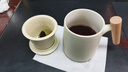簡(jiǎn)約陶瓷泡茶杯茶水分離杯個(gè)人家用辦公帶蓋過(guò)濾水杯馬克杯子定制 木柄辦公杯【米黃釉】 曬單實(shí)拍圖