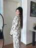 媞妮歐（DINIO）新款水墨花卉滿(mǎn)印帶胸墊秋冬季舒適吸汗排汗女士睡衣家居服套裝 曬單實(shí)拍圖