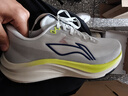李寧（LI-NING）赤兔8跑步鞋男鞋新款輕量高回彈中考體育競速運動(dòng)鞋 淺石灰-18 42 (265mm) 曬單實(shí)拍圖
