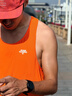 STAW世拓蜂速訓練跑步背心透氣抗菌防曬戶(hù)外馬拉松競賽專(zhuān)業(yè)運動(dòng)速干衣 活力橙 【COOLMAX面料】 L 男 曬單實(shí)拍圖