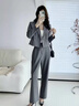 晨芙短款西裝外套女春秋高級感小個(gè)子休閑氣質(zhì)女神范職業(yè)正裝西服套裝 灰色西裝+西褲 M 建議95-105斤 曬單實(shí)拍圖