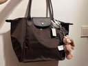 瓏驤（LONGCHAMP）新品 女士中號長(cháng)柄可折疊手提單肩購物袋餃子包托特包女包 2605 919 002 摩卡色 曬單實(shí)拍圖