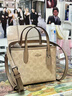 蔻馳（COACH）奧萊女士女包經(jīng)典標志CITY迷你托特包單肩斜挎手提包mini city15 SV/沙黃色/灰褐色 曬單實(shí)拍圖