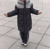 Skechers斯凱奇兒童中長(cháng)款羽絨外套冬季男女童梭織保暖連帽羽絨服L425K072 碳黑/0018 140 充絨量140g 曬單實(shí)拍圖