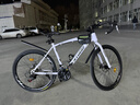 EG7公路自行車(chē)成年人男女士變速實(shí)心胎死飛騎行自行車(chē)山地車(chē)單車(chē) 【珍珠白】30刀【加厚車(chē)胎】 26寸【適合155-185cm】 24速【初級/入門(mén)/通勤】 曬單實(shí)拍圖