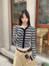 TOMMY JEANS26春夏新款女裝純棉優(yōu)雅撞色條紋修身短款圓領(lǐng)針織開(kāi)衫外套 黑白條紋BDS XS 曬單實(shí)拍圖