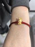 周六福（ZLF）  黃金轉運珠女款足金福星兔生肖兔紅手繩 定價(jià) 1.06g 曬單實(shí)拍圖