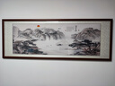 六畫(huà)流水生財山水畫(huà)靠山圖客廳裝飾畫(huà)國畫(huà)辦公室風(fēng)景掛畫(huà)書(shū)房茶室壁畫(huà) 流水生財A1 70*190cm宣紙錦綾+有機玻璃+胡桃色實(shí)木框（熱賣(mài)款） 曬單實(shí)拍圖