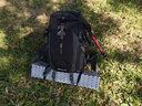 遠行客登山包戶(hù)外男女運動(dòng)雙肩包專(zhuān)業(yè)徒步露營(yíng)背包防水旅游爬山旅行書(shū)包 黑色【配送防雨罩】 50L【懸浮背負】 曬單實(shí)拍圖