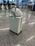 左汀行李箱鋁框拉桿箱加厚結實(shí)抗壓旅行箱登機箱大容量學(xué)生密碼箱皮箱 煙白色 26英寸 ，適合5-7天中長(cháng)途旅行 曬單實(shí)拍圖