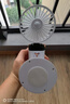 小米白手持小風(fēng)扇迷你電風(fēng)扇便攜式無(wú)葉渦輪戶(hù)外降溫神器學(xué)生宿舍桌面小電風(fēng)扇辦公室強力大風(fēng)力USB充電 灰色【升級款】無(wú)刷電機丨冰磁制冷丨100檔高速颶風(fēng) 曬單實(shí)拍圖