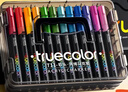 真彩（TRUECOLOR）36色丙烯馬克筆軟頭水彩筆小學(xué)生專(zhuān)用可疊色無(wú)毒可水洗兒童美術(shù)彩色涂鴉筆畫(huà)畫(huà)筆涂鴉DIY水筆T11 曬單實(shí)拍圖
