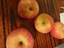 山東紅富士蘋(píng)果脆甜多汁冰糖心當季新鮮產(chǎn)地直發(fā) 4粒嘗鮮價(jià)（小果65mm+） 曬單實(shí)拍圖
