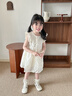 幼歌（YOUGE）夏季新品嬰幼兒甜美法式精致繡花清涼無(wú)袖連衣裙 花漾白（73-80三角爬） 100 cm 曬單實(shí)拍圖