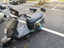 新日電動(dòng)摩托車(chē)72V38Ah石墨烯電池長(cháng)續航電摩1200W大電機智能電動(dòng)車(chē)通勤代步外賣(mài)兩輪電瓶車(chē) 隕石灰 72V38Ah 曬單實(shí)拍圖