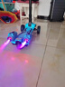 MURET滑板車(chē)帶音樂(lè )噴霧閃光輪兒童溜溜車(chē)寶寶男女小孩踏板滑行車(chē) 藍色【炫彩噴霧/動(dòng)感燈光音樂(lè )/寬輪】 曬單實(shí)拍圖