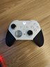 微軟（Microsoft）Xbox無(wú)線(xiàn)游戲手柄 Elite 2精英2代二代 白色青春版 無(wú)線(xiàn)控制器 藍牙 PC/平板/手機 Steam 明末 曬單實(shí)拍圖