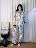 媞妮歐（DINIO）新款水墨花卉滿(mǎn)印帶胸墊秋冬季舒適吸汗排汗女士睡衣家居服套裝 曬單實(shí)拍圖