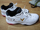 威克多（VICTOR）勝利羽毛球鞋龍透氣緩震包裹運動(dòng)男女鞋P9200TD巭-亮白/深青41碼 曬單實(shí)拍圖