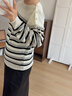 Sellynear孕婦裝春季上衣2026新款時(shí)尚寬松長(cháng)袖一字領(lǐng)條紋針織衫 白底條紋 M 曬單實(shí)拍圖