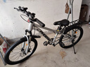 鳳凰兒童自行車(chē)6-12歲自行車(chē)學(xué)生12-18歲大童山地自行車(chē)雙碟剎帶減震 銀白色-單速輻條輪-帶后座架 22寸（適合身高140-155cm） 曬單實(shí)拍圖