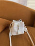 愛(ài)雅涵包包女包休閑抽繩水桶包高級感小眾單肩斜挎包生日禮物送女友老婆 米白色+送小掛件 曬單實(shí)拍圖