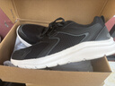 特步男鞋跑步鞋春夏季新款運動(dòng)鞋男輕便減震休閑鞋跑鞋學(xué)生鞋子體測 【網(wǎng)面】黑白 42 曬單實(shí)拍圖