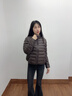 波司登（BOSIDENG）26春季輕薄羽絨服防風(fēng)鎖溫女士輕暖鵝絨短款外套B260135054 焦糖咖7637 S 160/84A 體重約100-110斤 曬單實(shí)拍圖