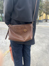 Songmont山下有松循跡系列淺行hobo包植鞣牛皮單肩腋下包餃子包 檀棕-小號 現貨 曬單實(shí)拍圖