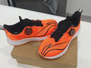 李寧童鞋兒童跑步鞋男童2026新品紐扣設計透氣輕質(zhì)回彈跑鞋 熒光蜜瓜橙/黑色06-11 逐影 35 曬單實(shí)拍圖