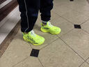 赤兔9PRO兒童跑鞋男發(fā)光旋轉扣透氣中大童學(xué)生中考體側碳板跑步鞋 C606赤兔9pro熒光綠 旋轉扣 32 (210mm) 曬單實(shí)拍圖