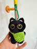 可愛(ài)超萌小黑貓手機掛件公仔手工編織掛繩多顏色禮物送好朋友 綠色斜挎包+綠掛繩+小黑貓 曬單實(shí)拍圖