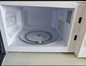 美的（Midea）快捷微波爐 家用小型 360°轉盤(pán)加熱 旋鈕操控 易潔內膽（M1-L213B） 曬單實(shí)拍圖