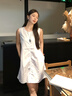 MUSINSA STANDARD韓國26春季新品女士圓領(lǐng)寬松簡(jiǎn)約款無(wú)袖連衣裙 白色（WH） M 曬單實(shí)拍圖