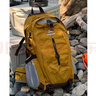 尤克達蒂（yookdd）戶(hù)外輕便登山包男旅行徒步爬山裝備背包女大容量旅游雙肩包 登山包【茶屋黃】 曬單實(shí)拍圖