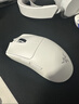 雷蛇（Razer）毒蝰v3pro專(zhuān)業(yè)版 輕量化無(wú)線(xiàn)游戲鼠標 人體工程學(xué)設計宏電競鼠標  lol吃雞CSGO瓦羅蘭特鼠標 白色（輕約55克 自帶8KHZ接收器） 曬單實(shí)拍圖