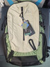 探路者（TOREAD）登山背包戶(hù)外徒步旅行雙肩包30L輕便男女通勤書(shū)包 漫野綠\米色 曬單實(shí)拍圖