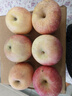 【東東農場(chǎng)專(zhuān)供】山東紅富士蘋(píng)果脆甜多汁條紋冰糖心丑蘋(píng)果應季 蘋(píng)果帶箱3斤凈重2.6斤（果徑約75-80mm） 曬單實(shí)拍圖