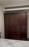 一具一家美式實(shí)木衣柜復古家用四門(mén)帶抽屜平開(kāi)門(mén)臥室全實(shí)木儲物成品大衣柜 胡桃色 純原木四門(mén)衣柜 包物流包安裝 曬單實(shí)拍圖