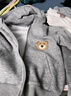 G.duck男童春裝2026新款嬰幼兒童春秋季女寶寶洋氣小孩開(kāi)春套裝少爺衣服 灰色帶帽熊灰色褲子 三件套 80 cm建議身高63-75cm 曬單實(shí)拍圖