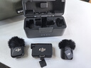 大疆（DJI）Mic Mini 迷你無(wú)線(xiàn)麥克風(fēng) 藍牙直播降噪領(lǐng)夾麥 手機相機采訪(fǎng) vlog 直播錄音收音麥 【相機+手機可用】一拖二（含充電盒） 官方標配【適配安卓+蘋(píng)果15/16/17系列】 曬單實(shí)拍圖