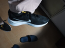 耐克NIKE男子跑步鞋REVOLUTION 7運動(dòng)鞋FB2207-001黑白44 曬單實(shí)拍圖