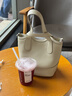 NINA&ENYA妮娜恩雅女包【生日禮物女士】吊籃包中號真皮斜挎水桶托特包女 奶昔白(2.0升級版） 曬單實(shí)拍圖
